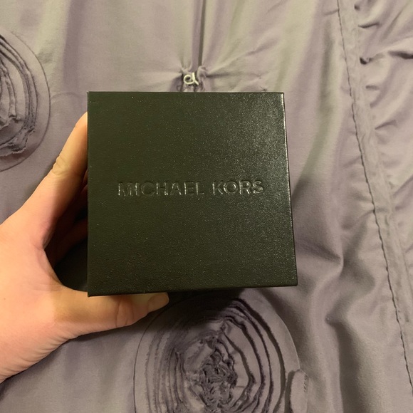 Michael Kors rose gold watch